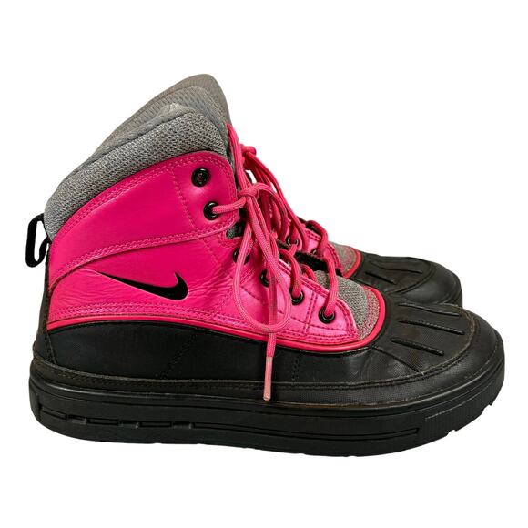 Nike ACG Woodside 2 Winter Rain Boots Youth Size 4.5 Black & Pink 524876-600 - Picture 1 of 10